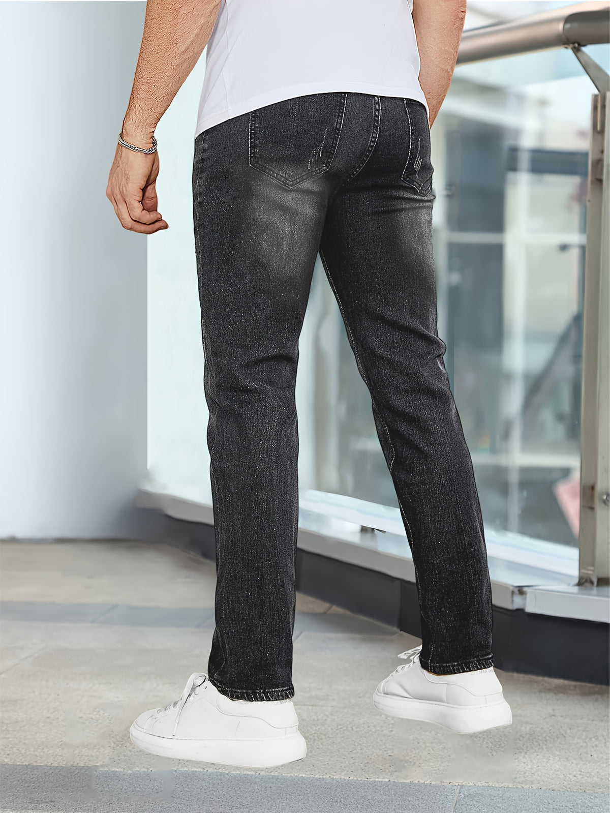 LAURENT MONACO | JEANS EN DENIM DÉLAVÉ POUR HOMMES