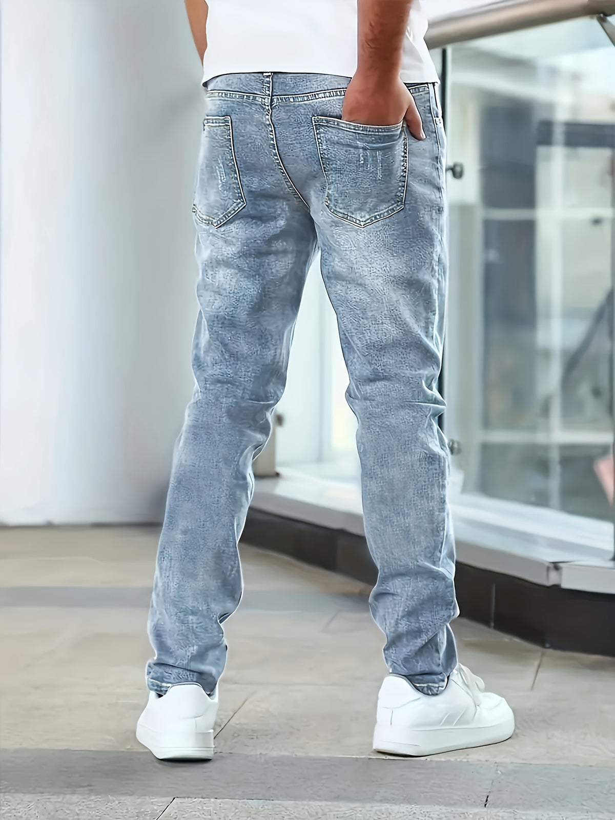 LAURENT MONACO | JEANS CLASSIQUES EN DENIM DÉLAVÉ POUR HOMMES