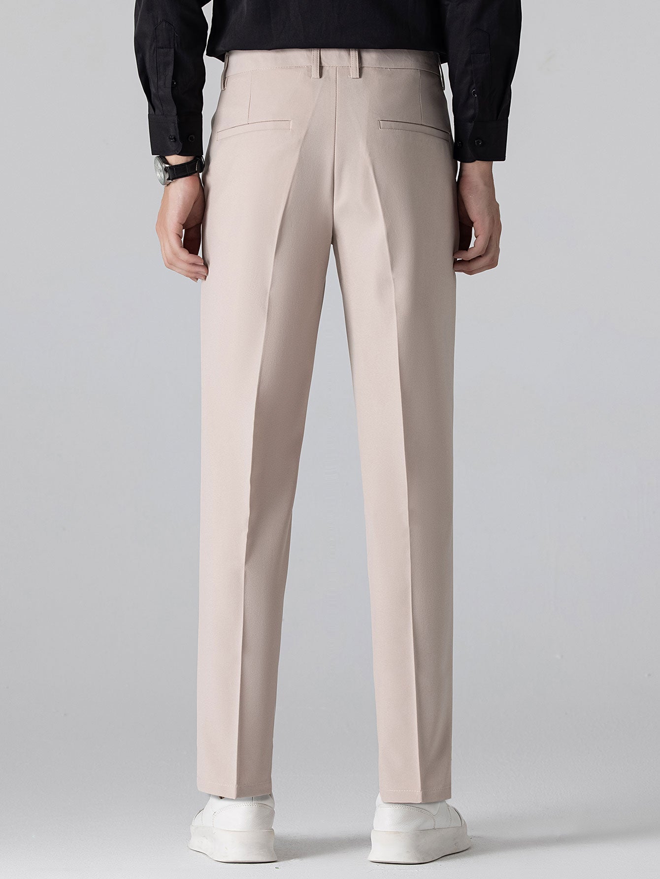 POLO EN JACQUARD GÉOMÉTRIQUE & PANTALON SLIM FIT FUSSELÉ