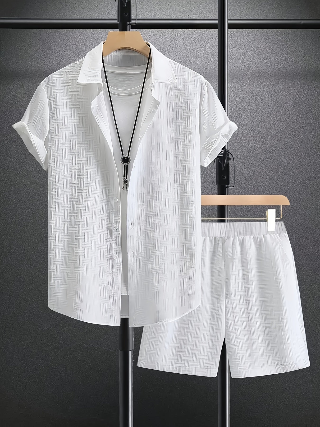 LAURENT MONACO | UNE COLLECTION D'ÉTÉ RAFFINÉE POUR HOMMES