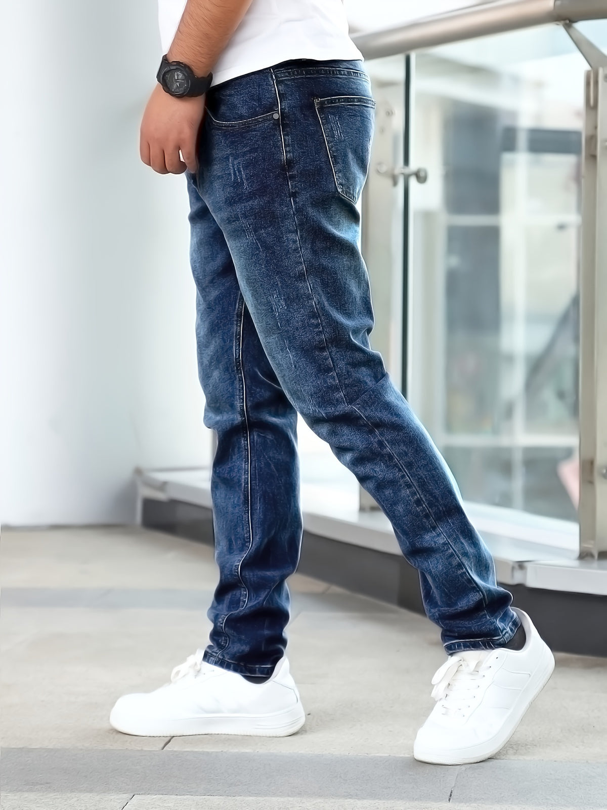 LAURENT MONACO | JEANS EN DENIM DÉLAVÉ POUR HOMMES
