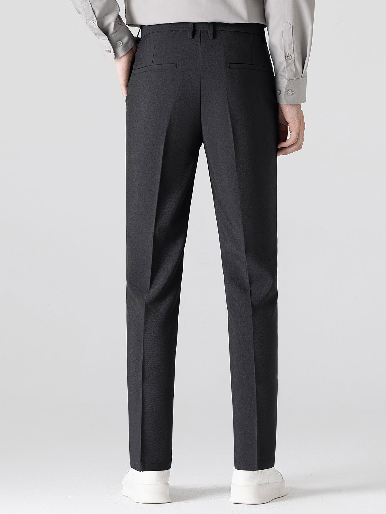 POLO EN JACQUARD GÉOMÉTRIQUE & PANTALON SLIM FIT FUSSELÉ