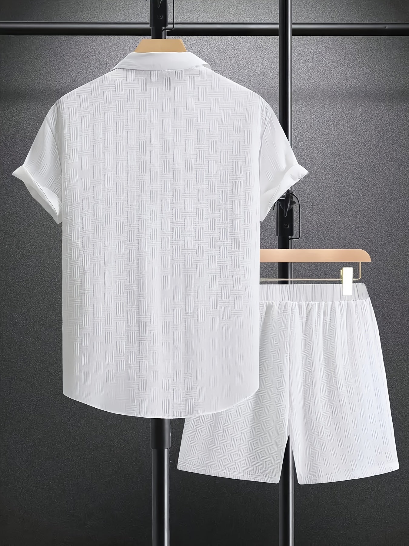 LAURENT MONACO | UNE COLLECTION D'ÉTÉ RAFFINÉE POUR HOMMES